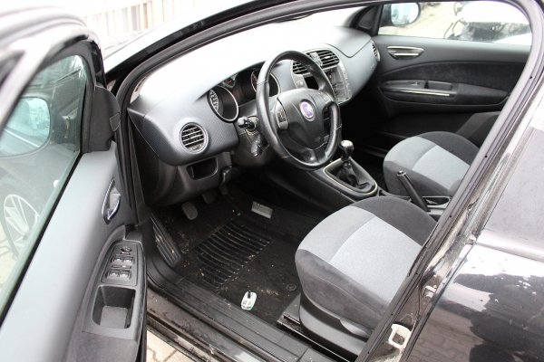 Drzwi przód prawe Fiat Bravo II 2008 Hatchback 5-drzwi (kod lakieru: VR891) 