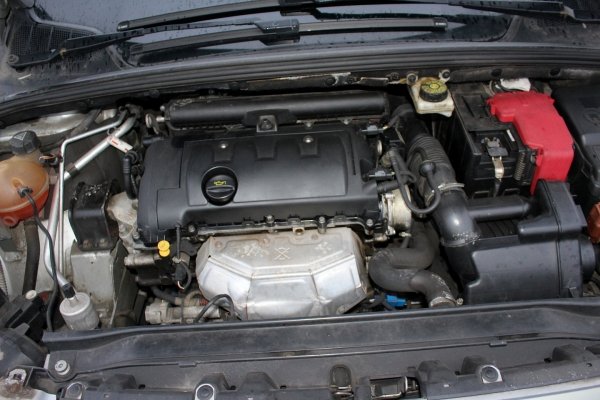 Szyba trójkątna przód lewa Peugeot 308 T7 2010 Hatchback 5-drzwi