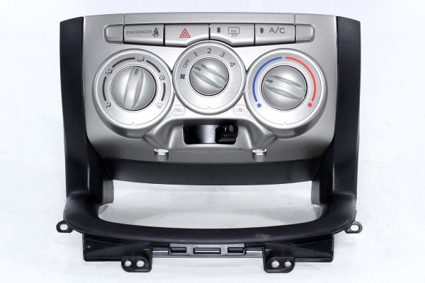 _Panel sterowania nawiewu Daihatsu Sirion M3 2004-2010