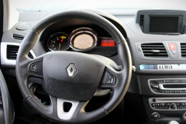 Mechanizm wycieraczek + silniczek Renault Megane III 2009 (2008-2012) Kombi 