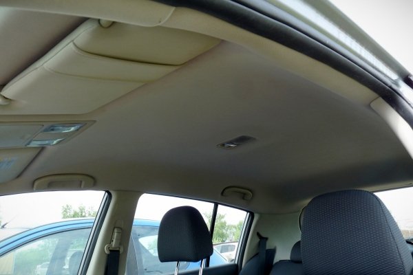 Kanapa Nissan Tiida C11 2008 Hatchback 5-drzwi 