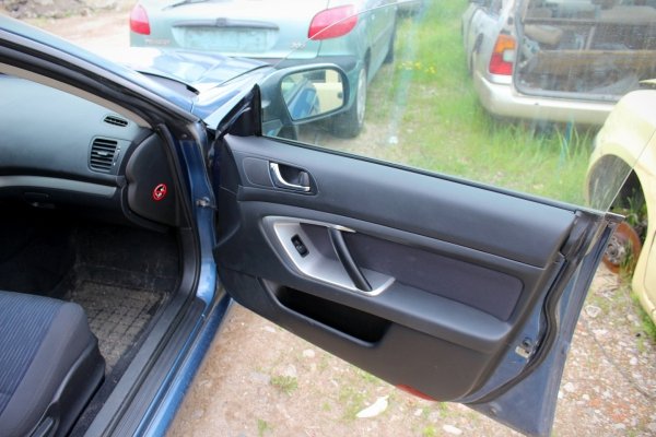 Szyba tył Subaru Legacy BL 2008 2.0D EE20Z Sedan