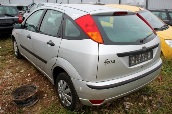 Ford Focus MK1 2004 1.6i Hatchback 5-drzwi [B/C]