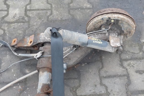 Belka Zawieszenie tył Renault Kangoo I 2003 1.2i D4F712 (Bębny, ABS)
