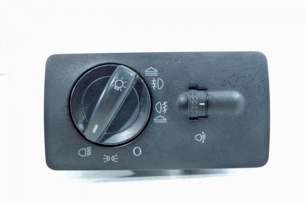 _Włącznik świateł z halogenami Skoda Fabia I 1999-2007