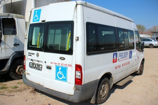 Zwrotnica przód lewa Ford Transit MK7 2006 Bus