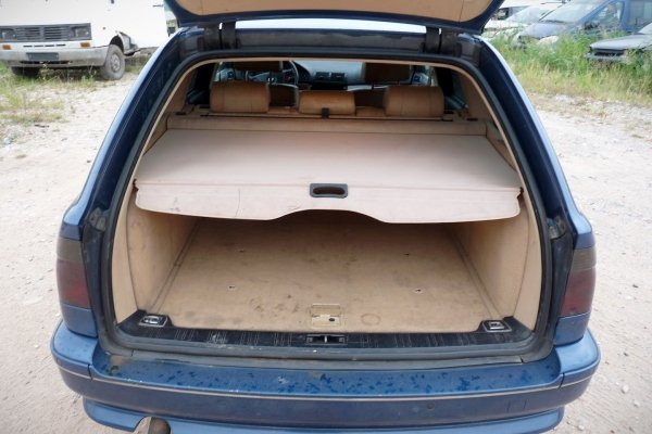 _Lusterko prawe BMW 5 E39 2002 Kombi (Kod lakieru: TOPASBLAU METALLIC (364))