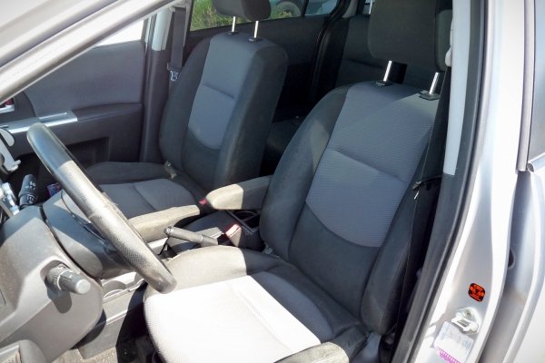 Zwrotnica wahacz wzdłużny tył lewa Mazda 5 CR 2005 2.0i LFF7 Van
