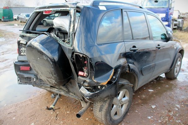 Szyba karoseryjna tył lewa Toyota Rav4 II XA20 Lift 2004 Suv 5-drzwi