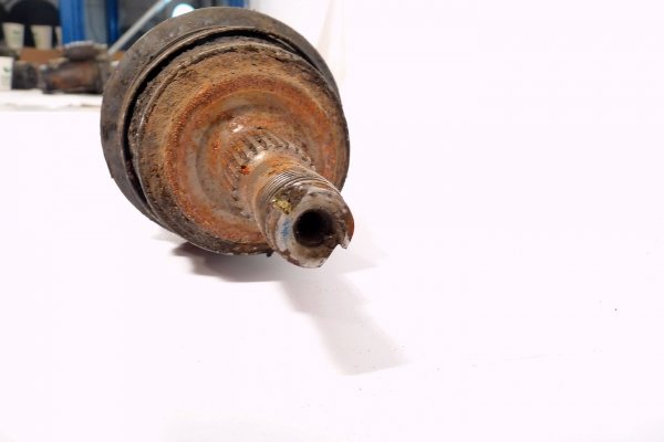 Półoś prawa Mercedes A-klasa W168 1998 1.6i 166960