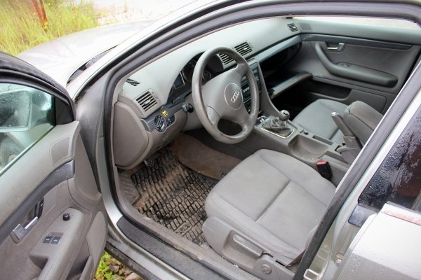 Audi A4 B6 2002 2.0FSI AWA Kombi [B]