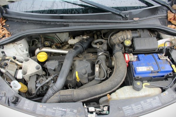 Zderzak przód Renault Clio III Lift 2010 Hatchback 5-drzwi (OV369)