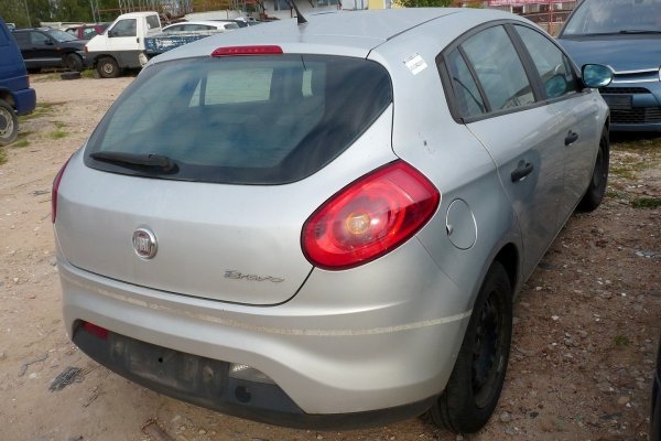 Fiat Bravo II 2007 1.9JTD 192A8000 Hatchback 5-drzwi [B]