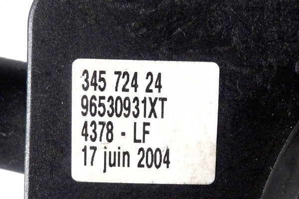 Przełącznik zespolony Peugeot 307 2003 1.4HDI 
