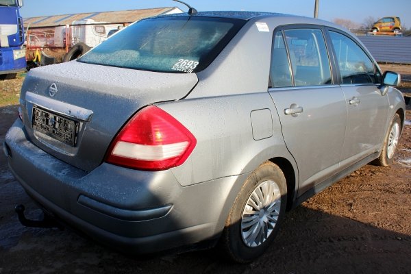 Schowek pasażera Nissan Tiida C11 2007 Sedan