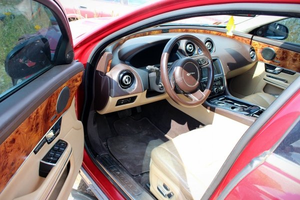 Belka zderzaka przód Jaguar XJ X351 2012 3.0D Sedan 