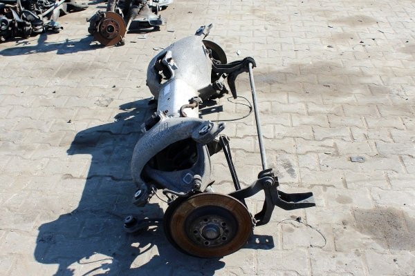 Belka Zawieszenie tył Peugeot 407 2005 2.0HDI