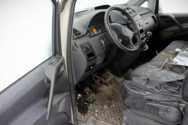 Podnośnik szyby przód lewy Mercedes Vito W639 2011 2.2CDI 651940 Bus