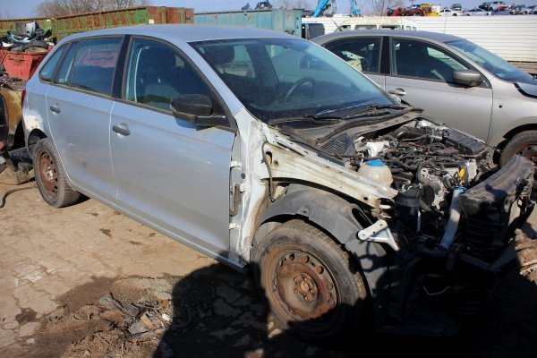 Konsola Skoda Rapid 2016 1.6TDI CXMA Spaceback