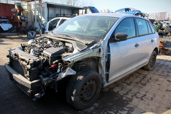 Szyba trójkątna drzwi tył prawa Skoda Rapid 2016 1.6TDI CXMA Spaceback