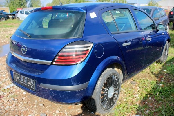Opel Astra H 2004 1.4i Z14XEP Hatchback 5-drzwi [B]