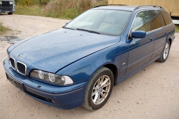 _Drzwi przód prawe BMW 5 E39 2002 Kombi (Kod lakieru: TOPASBLAU METALLIC (364))