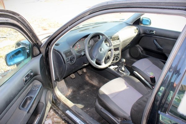 Drzwi przód lewe VW Golf IV 1J 2002 Hatchback 3-drzwi (kod lakieru: L041)