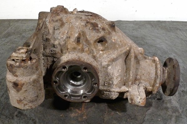 Most dyfer tył BMW 3 E46 320 2001 2.0D M47B20 Sedan (Przełożenie: 2.47)