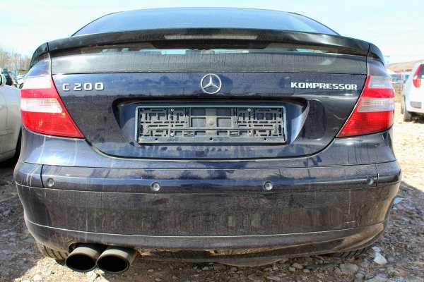 _Atrapa grill Mercedes C-klasa W203 2003 Sportcoupe 