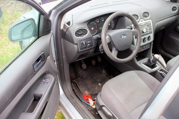 Fotel Prawy Pasażera Ford Focus MK2 2005 1.6TDCI Hatchback 5-drzwi