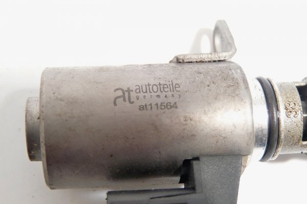 Zawór zmiennych faz rozrządu Nissan Almera N16 2004 1.8i QG18