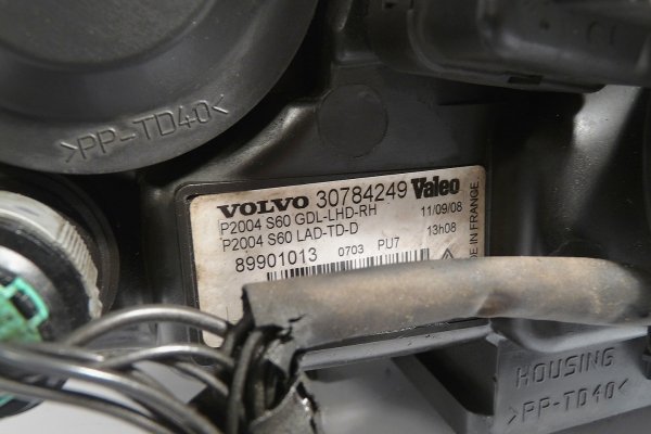 Reflektor prawy Volvo S60 / V70 2004-2009 (xenon)