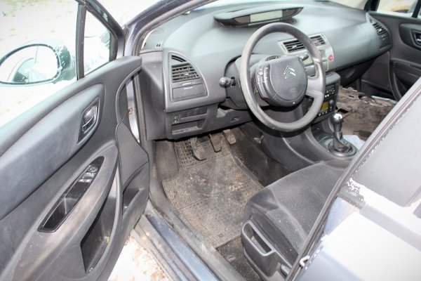 Błotnik przód lewy Citroen C4 2008 (2008-2010) Hatchback 5-drzwi (Kod lakieru: KTH - LAKIER SZARY THORIUM)