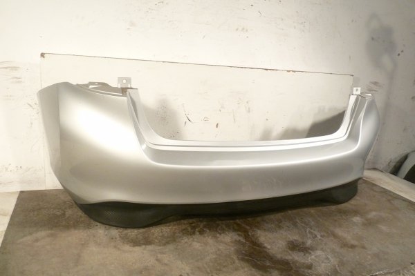 Zderzak tył Nissan Pulsar 2014-2018 Hatchback 5-drzwi