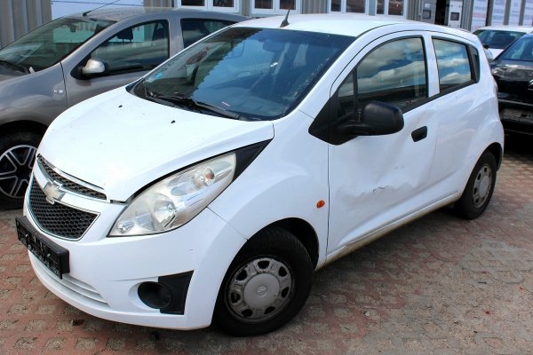 Maska Chevrolet Spark M300 2011 1.0i B10D1 Hatchback 5-drzwi 