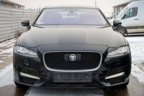 _Klapa bagażnika tył Jaguar XF X260 2016 Sedan