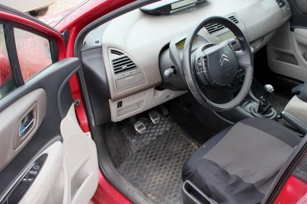 Zderzak tył Citroen C4 2006 Hatchback 5-drzwi