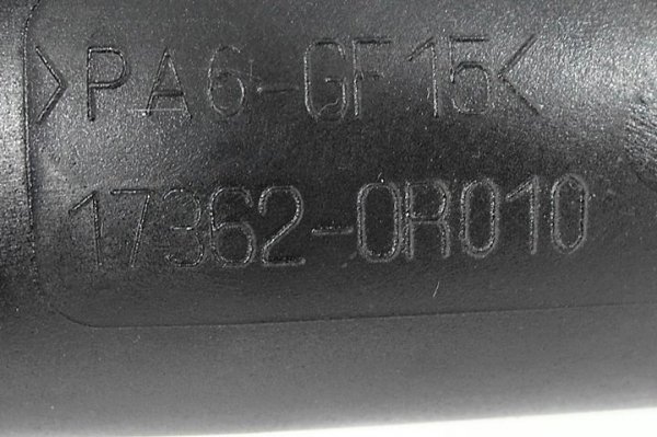 Rura powietrza Toyota Avensis T25 2005 2.2D-CAT