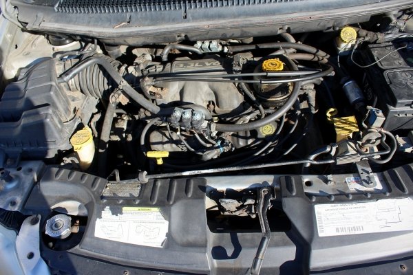 Dodge Caravan 2003 3.3i EGA Van [B/C]