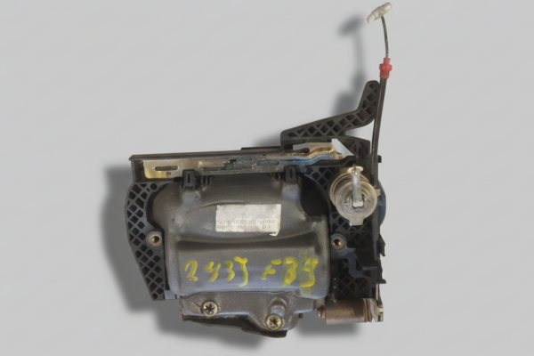 Klamka drzwi przód lewa zewnętrzna BMW 5 E39 2002 Kombi (Kod lakieru: TOPASBLAU METALLIC (364))