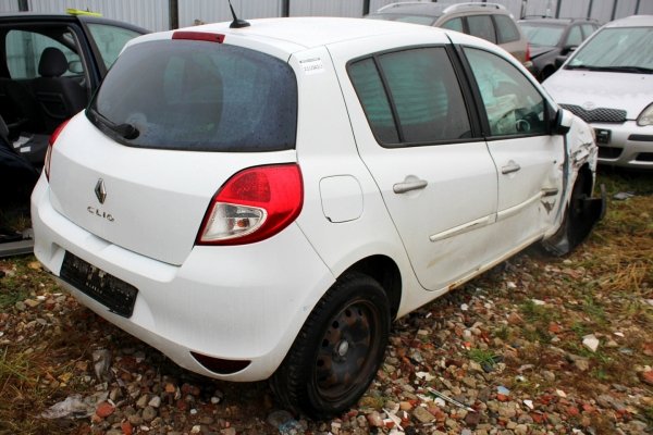 Półka bagażnika Renault Clio III Lift 2010 Hatchback 5-drzwi