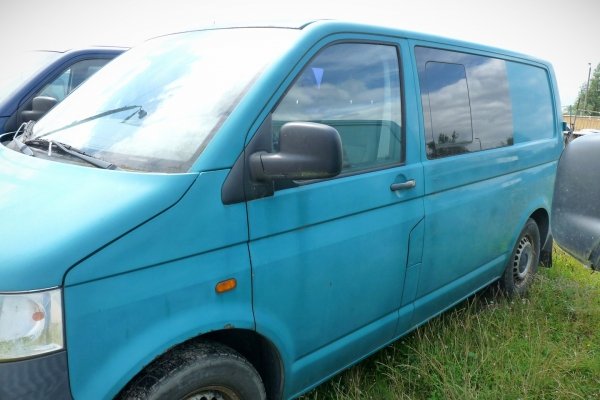 Zacisk hamulcowy przód prawy VW Transporter T5 2005 2.5TDI AXD Bus