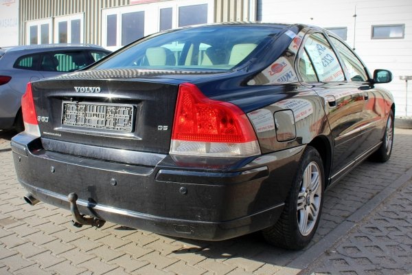 Volvo S60 2007 2.4D D5244T4 Sedan [B]