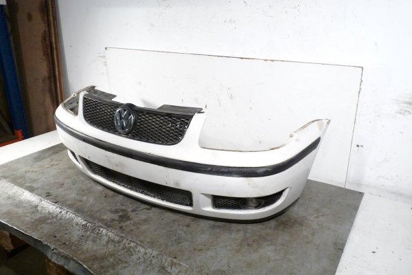 Zderzak przód VW Polo 6N2 2000 Hatchback 3-drzwi (Kod lakieru: LB9A)