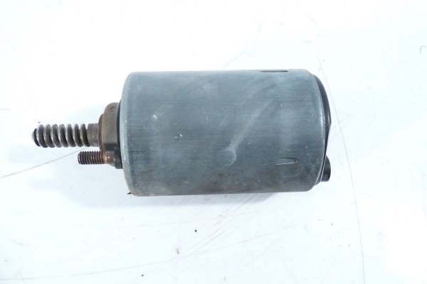 Nastawnik zmiennych faz rozrządu BMW 3 E46 2001 1.8i N42