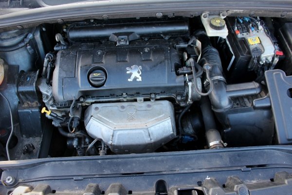 Błotnik przód lewy Peugeot 308 T7 2007 Hatchback 3-drzwi (kod lakieru: KTP)