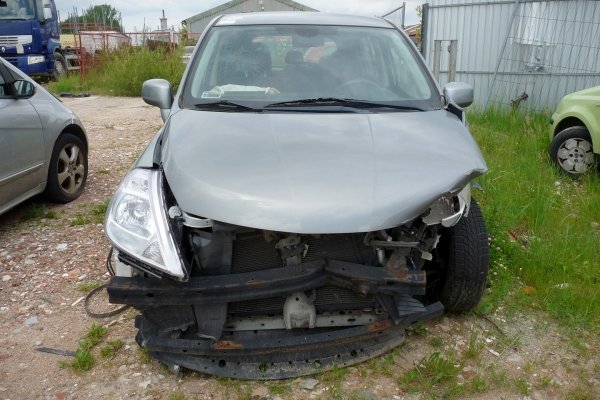Szyba drzwi przód prawa Nissan Tiida C11 2008  Hatchback 5-drzwi