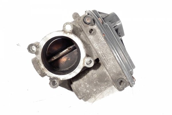 Przepustnica Ford Focus MK2 2006 1.6i