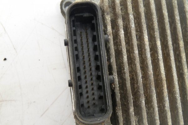 Komputer sterownik silnika Opel Astra G 1998 1.6i Z16XEL Kombi