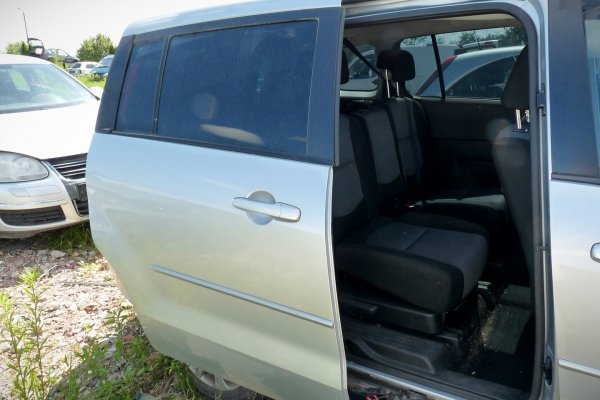 Zderzak tył Mazda 5 CR 2005 Van (kod lakieru: 22V)